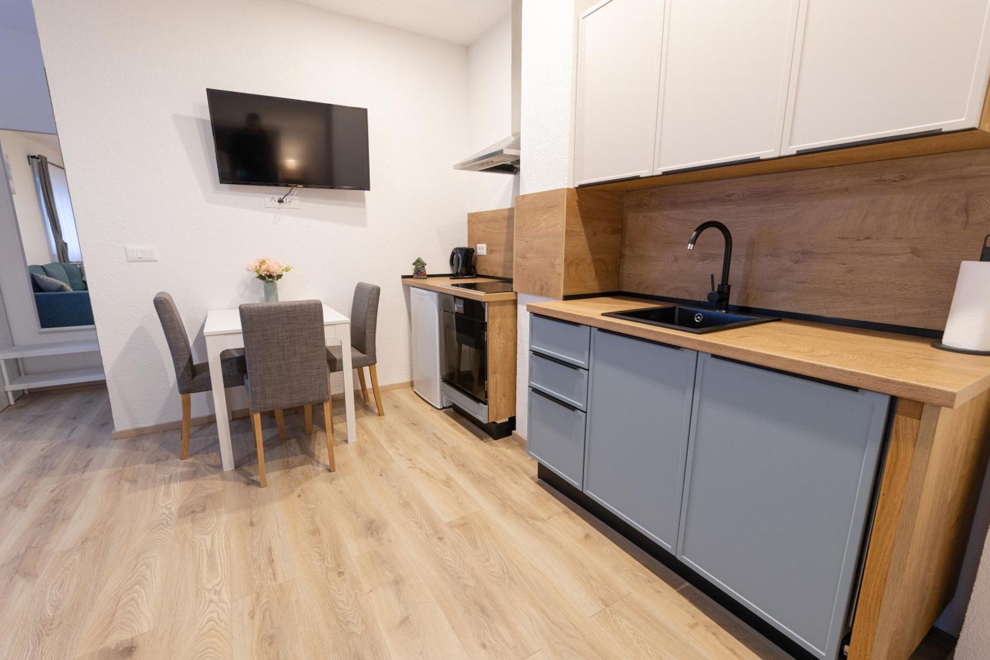 Apartmani Velebit Krasno Polje Extérieur photo